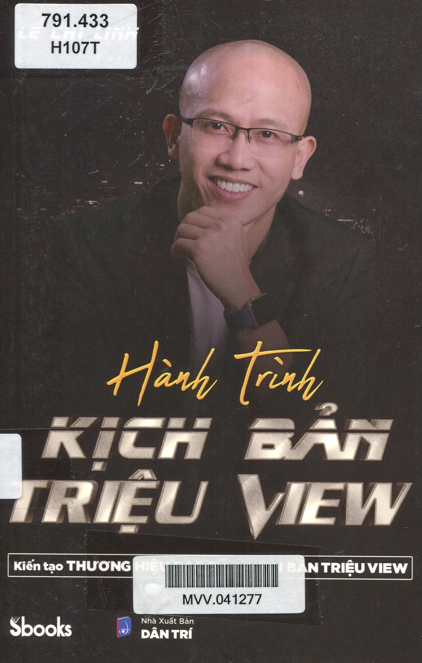 Sách m?i