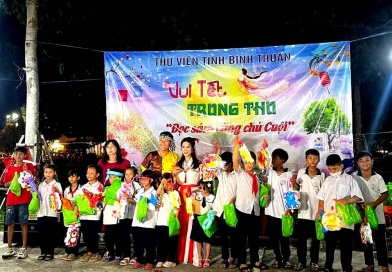 Chương trình ” Vui Tết Trung thu” với trẻ em nghèo