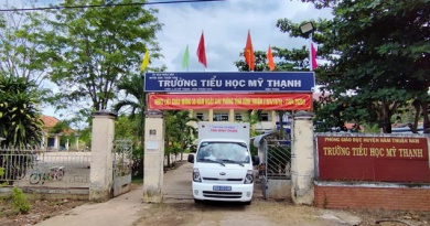 Ngày hội Văn hóa đọc và lễ trao tặng tủ sách tại Trường Tiểu học Mỹ Thạnh