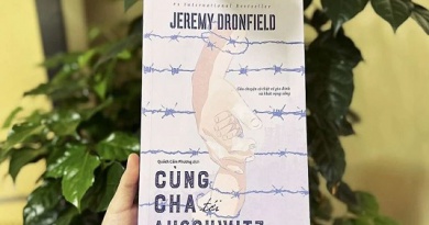 Tình cha con cảm động trong “Cùng cha tới Auschwitz” – Câu chuyện giữa địa ngục trần gian Tình cha con cảm động trong “Cùng cha tới Auschwitz” – Câu chuyện giữa địa ngục trần gian