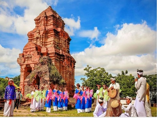 Lâm Đồng: Tổ chức Lễ hội Katê tại Di tích tháp Pô Sah Inư