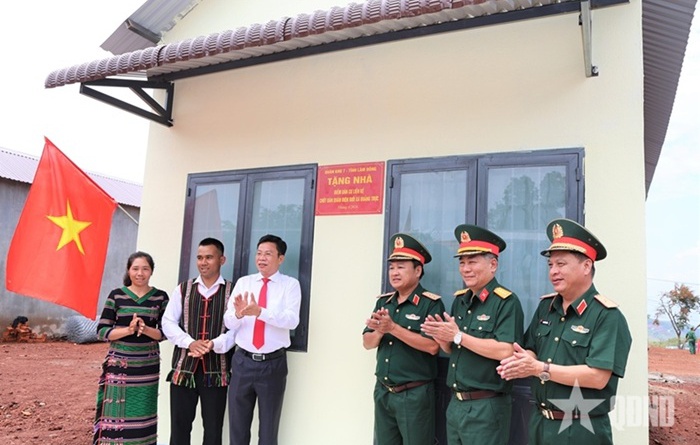 Lâm Đồng xây dựng biên giới bình yên, giàu mạnh
