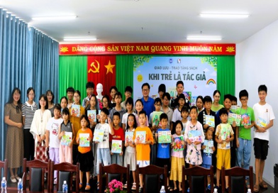 Lan tỏa văn hóa đọc qua chương trình giao lưu và trao tặng sách cho thiếu nhi Lan tỏa văn hóa đọc qua chương trình giao lưu và trao tặng sách cho thiếu nhi