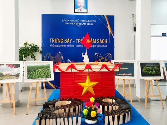 Kỷ niệm 81 năm Cách mạng tháng Tám thành công (19/8/1945 – 19/8/2026) và Quốc khánh nước Cộng hoà xã hội chủ nghĩa Việt Nam (2/9/1945 – 2/9/2026) Kỷ niệm 81 năm Cách mạng tháng Tám thành công (19/8/1945 – 19/8/2026) và Quốc khánh nước Cộng hoà xã hội chủ nghĩa Việt Nam (2/9/1945 – 2/9/2026)